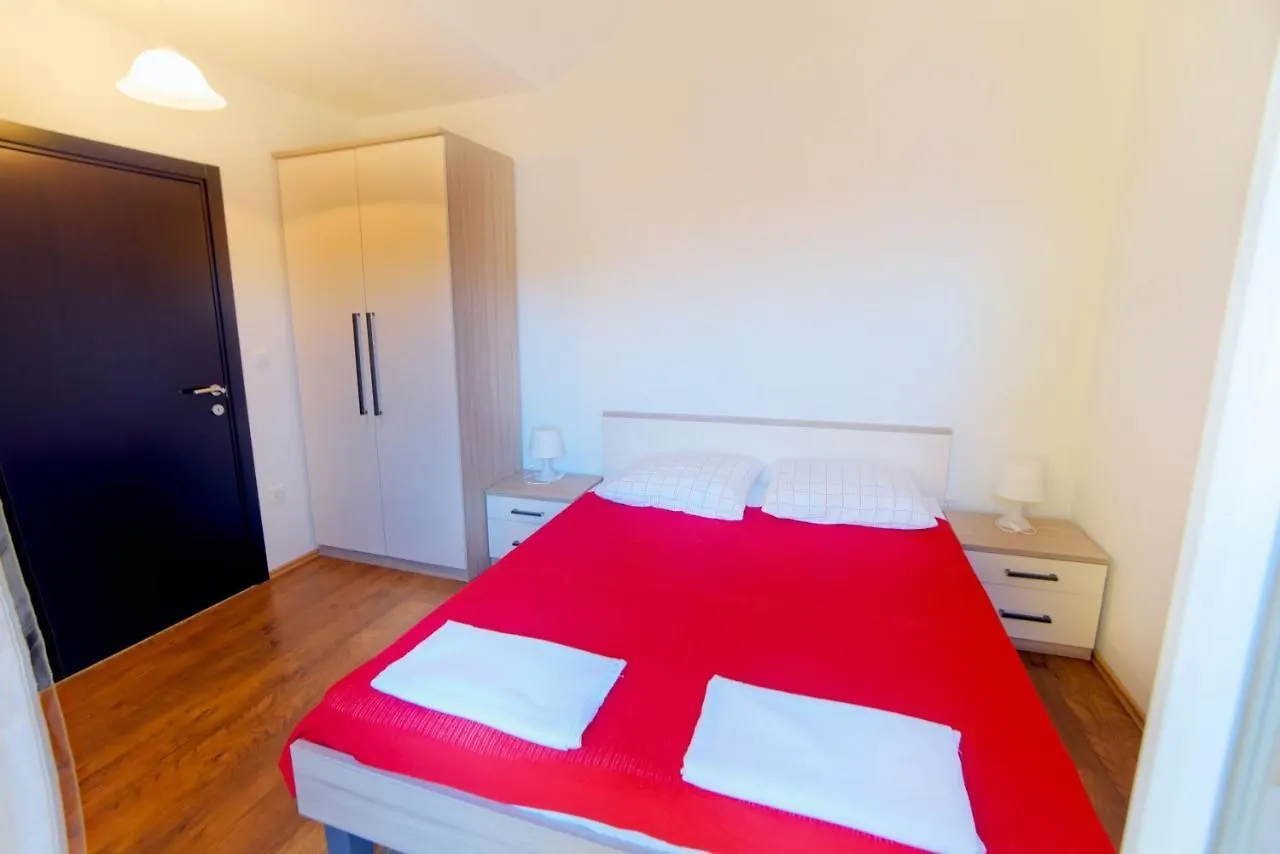 Apartments Bosankic Pula 0*,  Croatia
